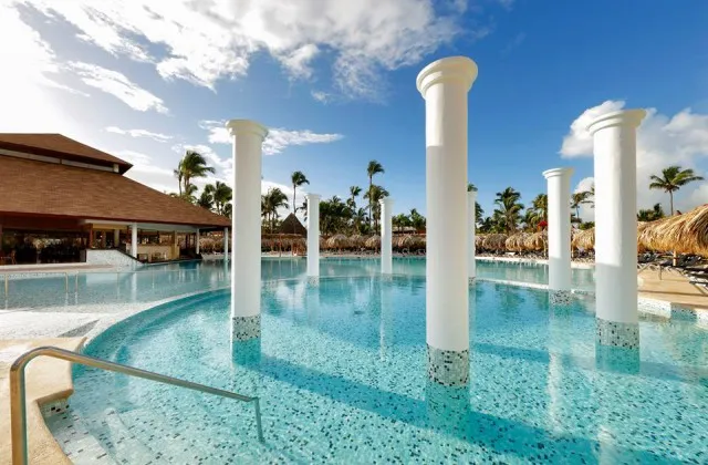 Grand Palladium Punta Cana Resort Spa Pooll